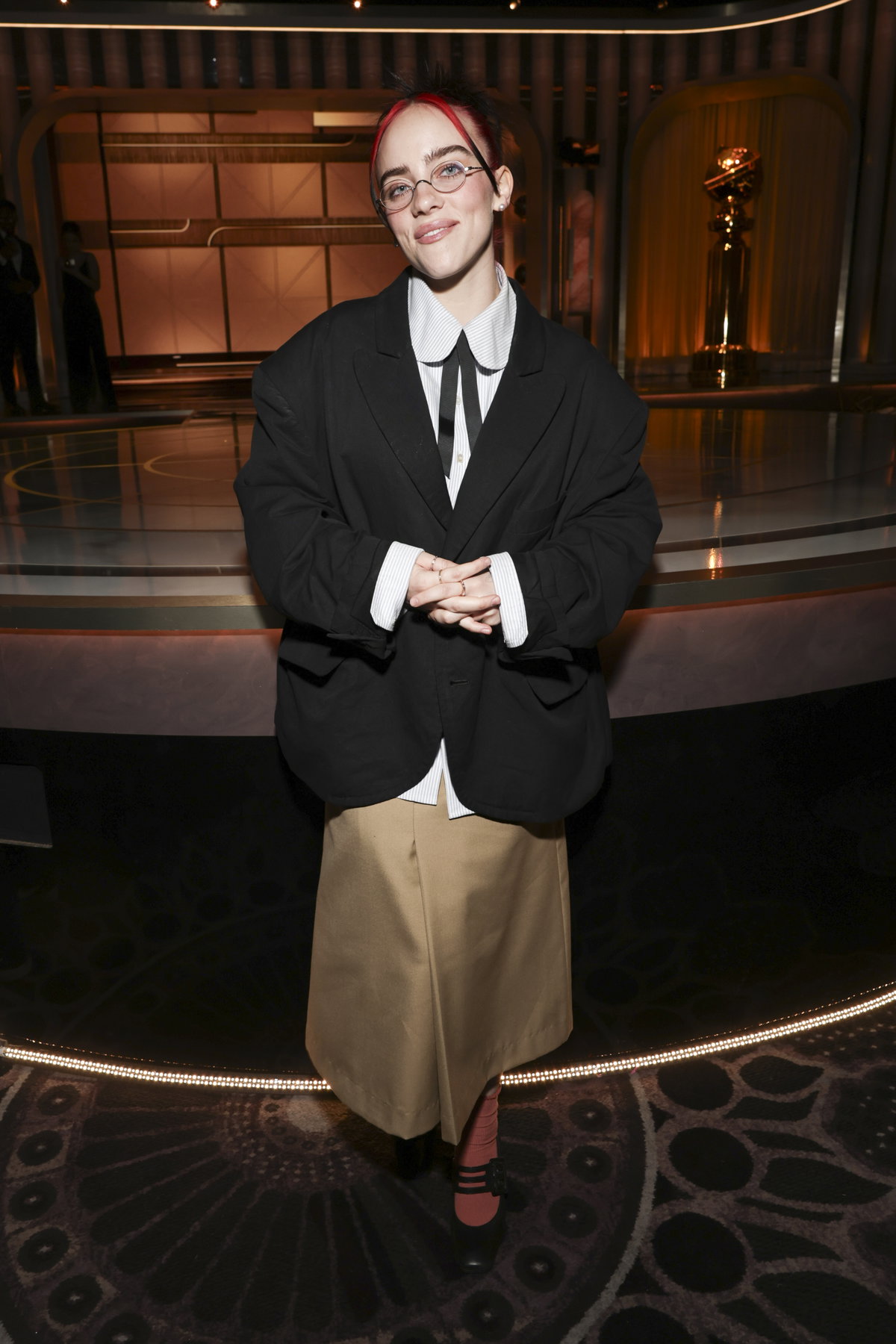 Billie Eilish Golden Globes 2024