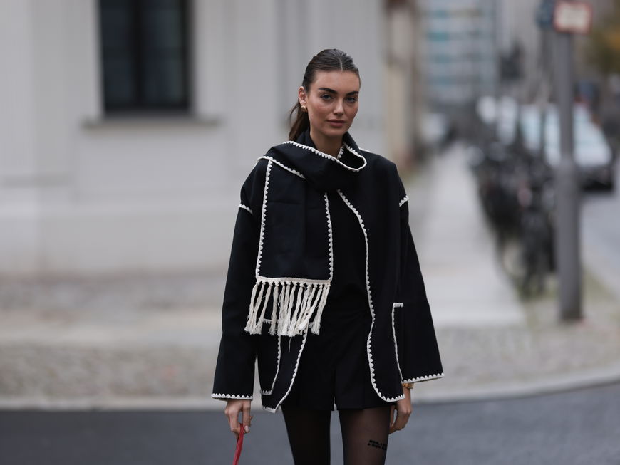 Celine Bethmann in Toteme Mantel