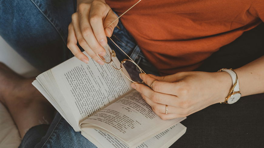 Lese-Trends 2024: 3 Romane, die du lesen solltest, bevor sie dieses Jahr verfilmt werden