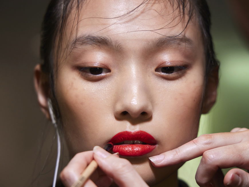 Laut Make-up-Artistin: Diese Trends darfst du 2024 nicht verpassen