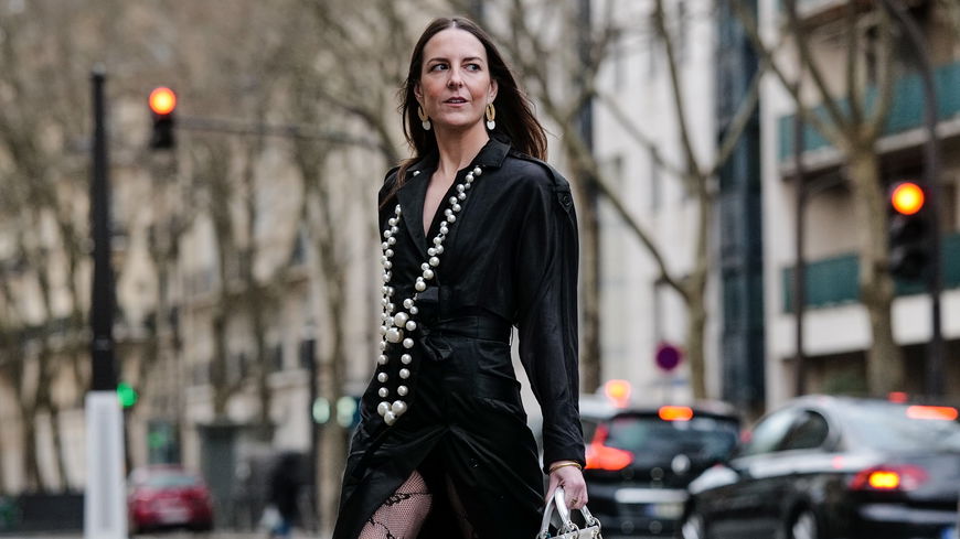Dieses elegante Kleid tragen wir zu jedem wichtigen Anlass