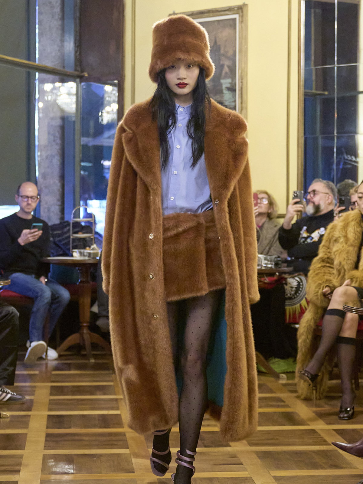 Alabama Muse Fake Fur in Cognac