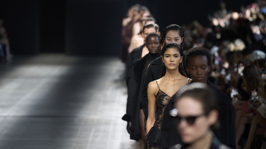 Alles Glamour oder purer Stress? Meine "Unpopular Opinion" über die Fashion Week
