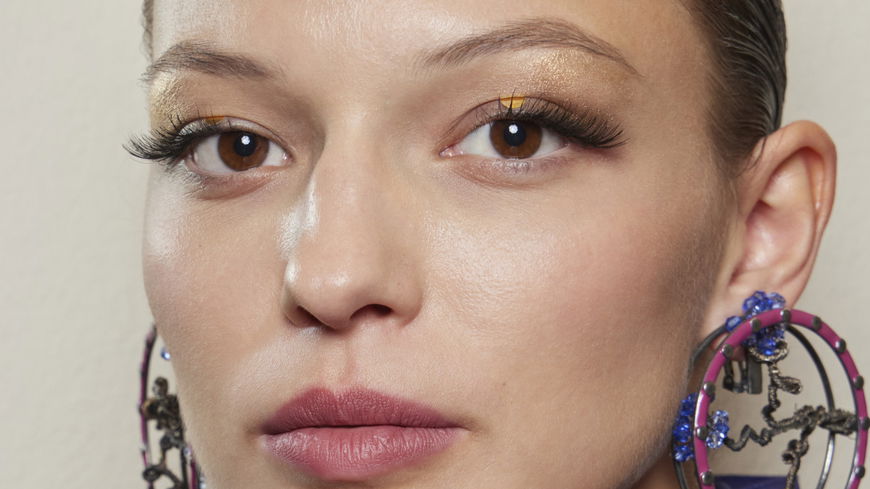 Mit dieser Rossmann-Mascara verleihst du deinen Wimpern 3-faches Volumen