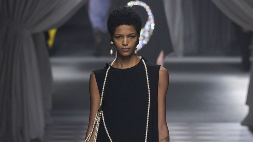 Mailand Fashion Week: Dank Moschino verlieben wir uns wieder in Perlen