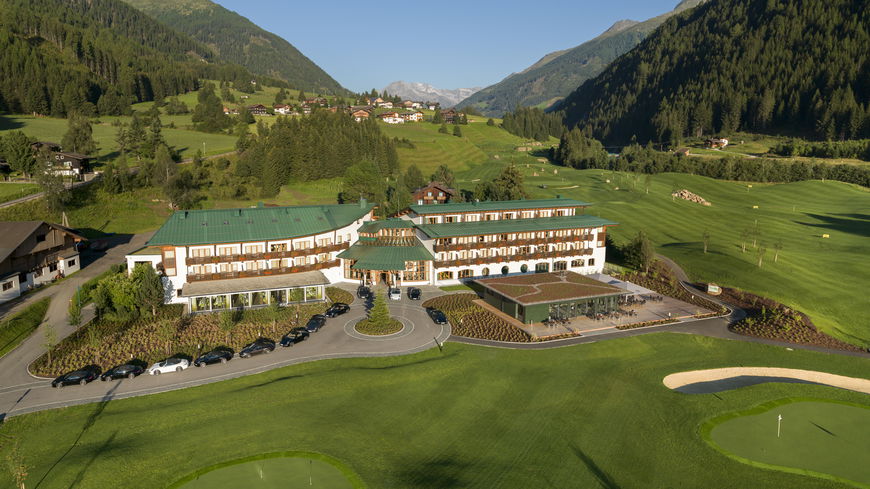 Reisetipp: Dieses 4-Sterne-Hotel in den Südalpen ist perfekt für Golf-Einsteiger
