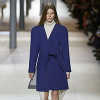 Nach Fashion Month: "Power-Schultern" werden zum Frühlings-Trend