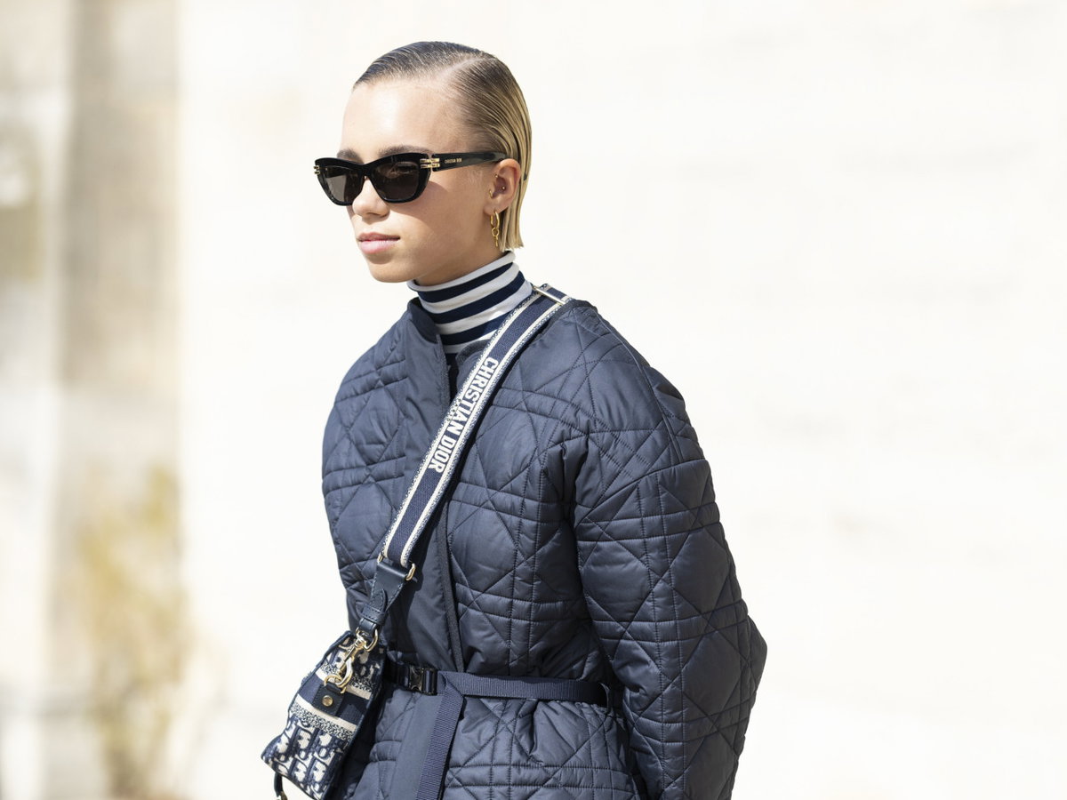 Frau mit Steppjacke