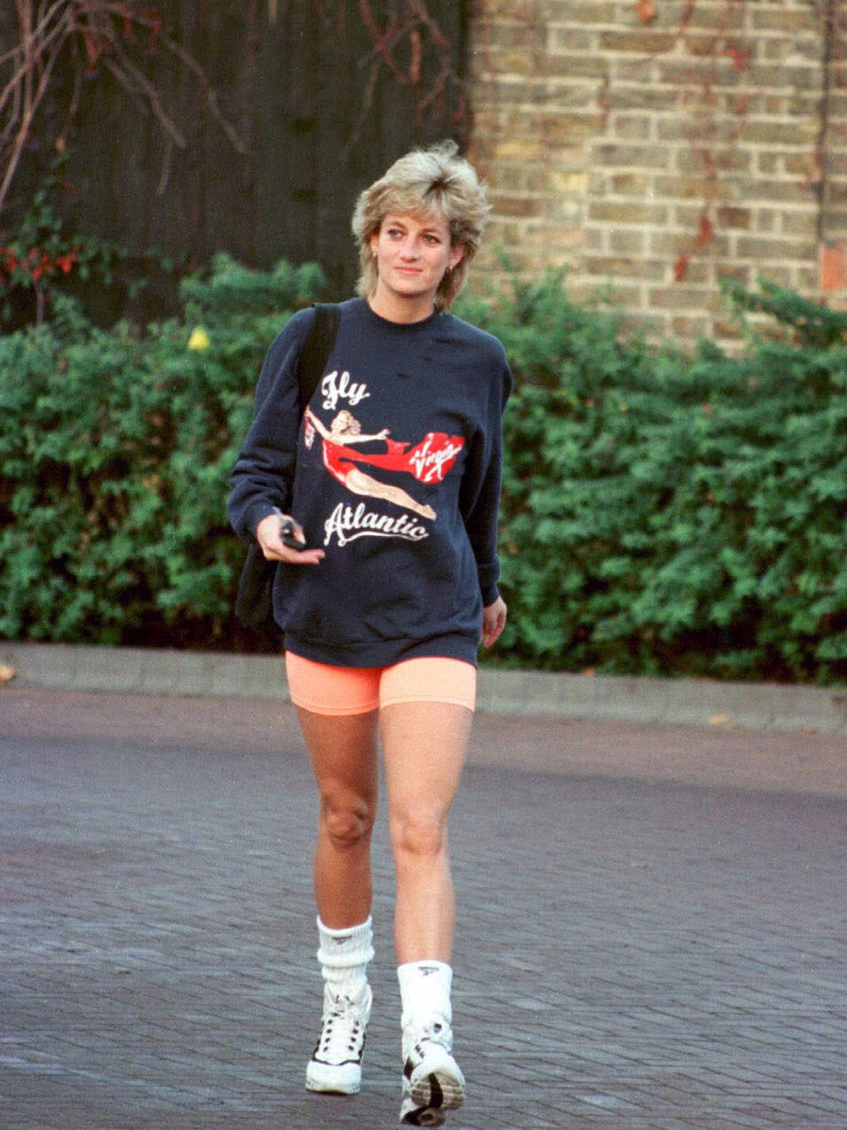 Diana in Sweatshirt