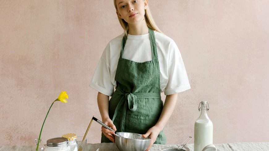 Desperate Tradwives: Wie der Instagram-Trend das Bild der Hausfrau verzerrt