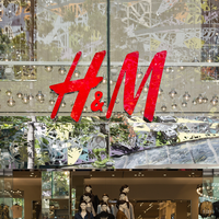Das neue Trend-Kleid von H&M beschert dir unendlich viele Komplimente
