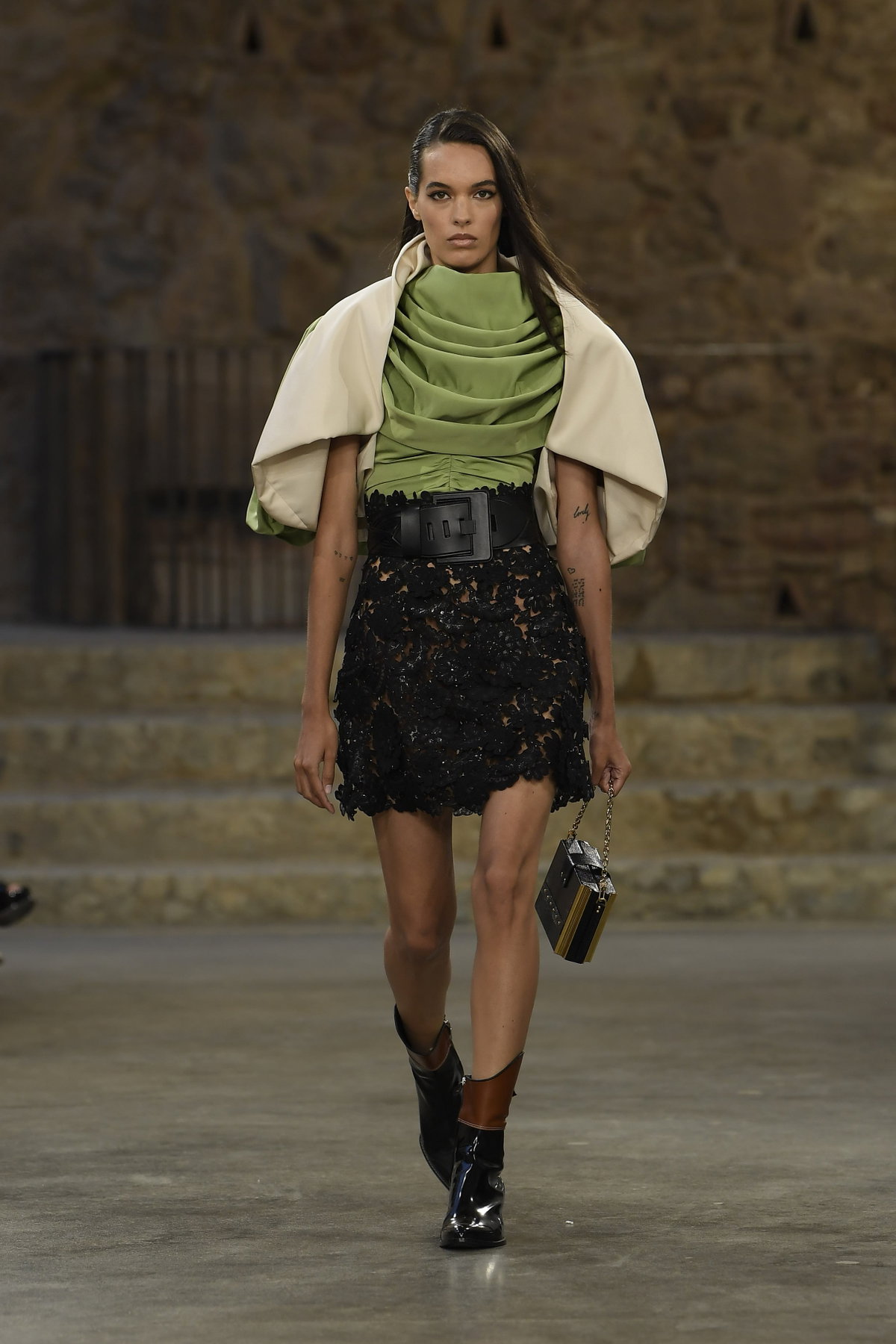 Louis Vuitton Cruise 2025 Show