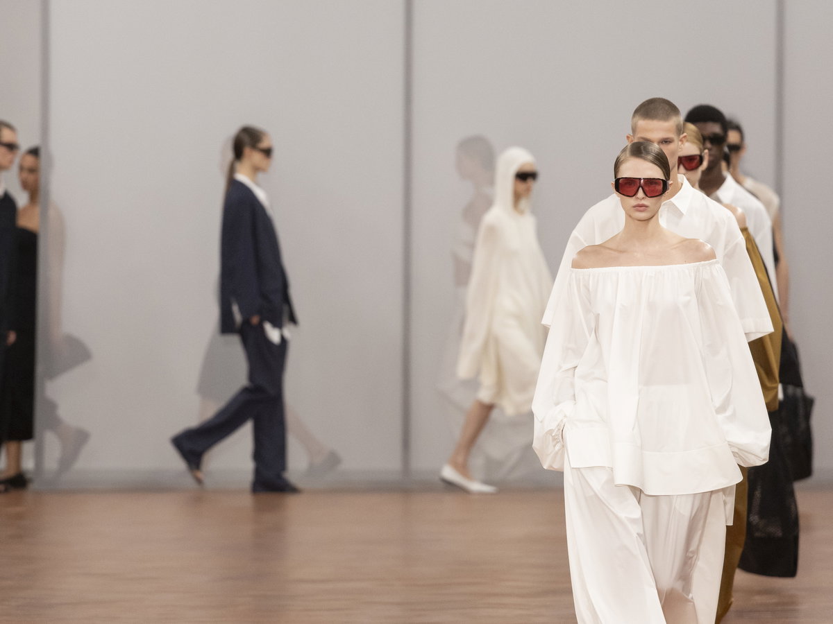 Models bei Cos