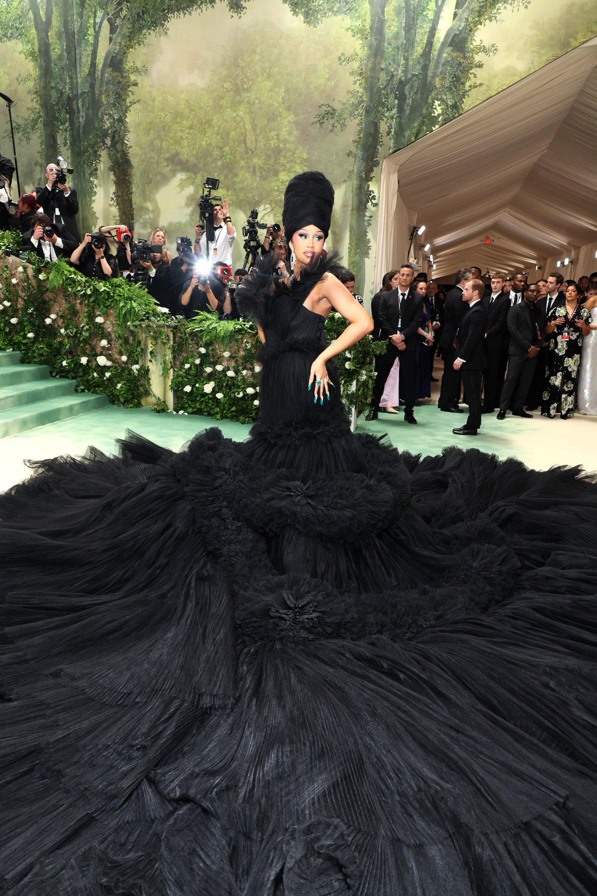 Met Gala 2024 Cardi B