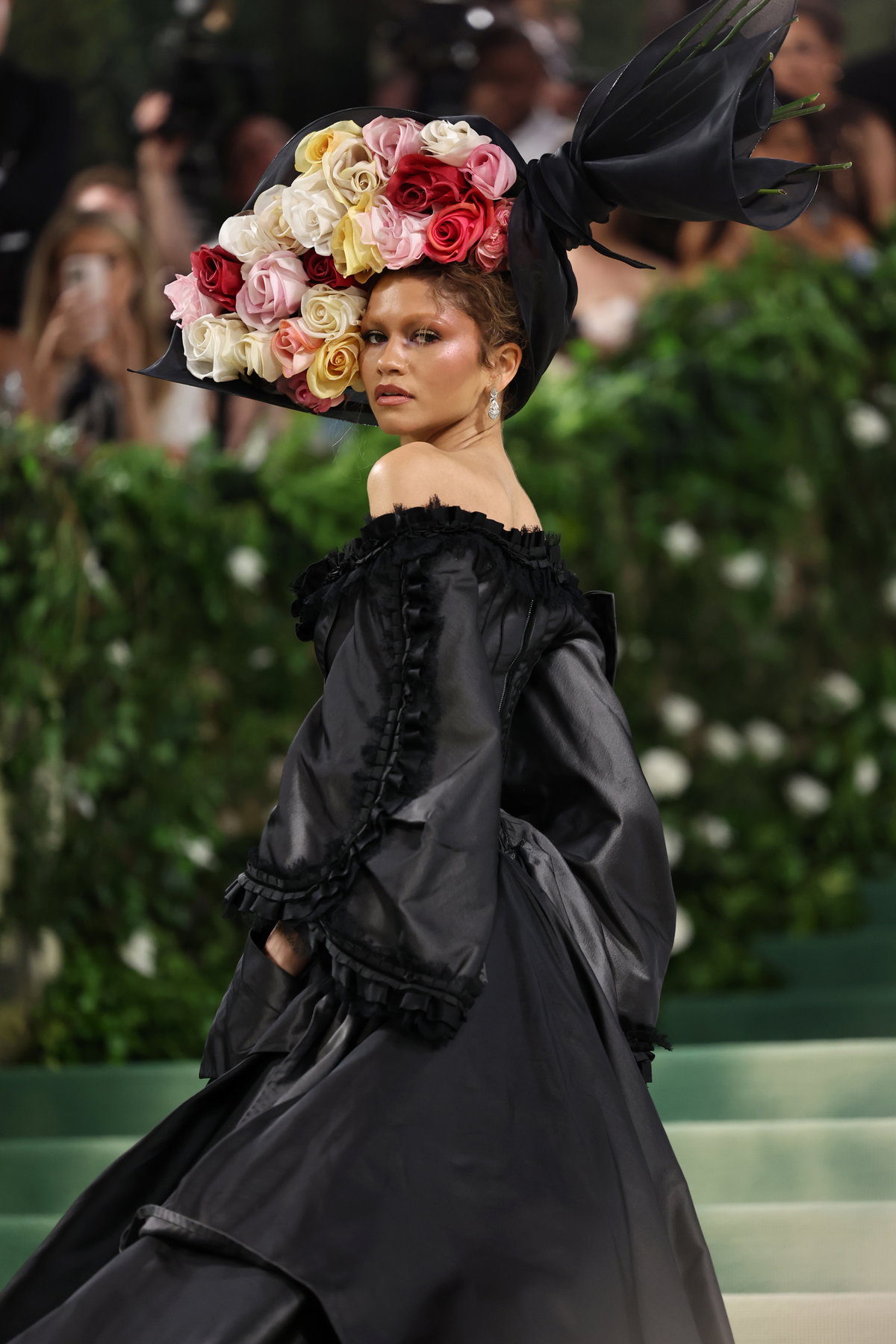 Met Gala 2024 Zendaya Headpiece