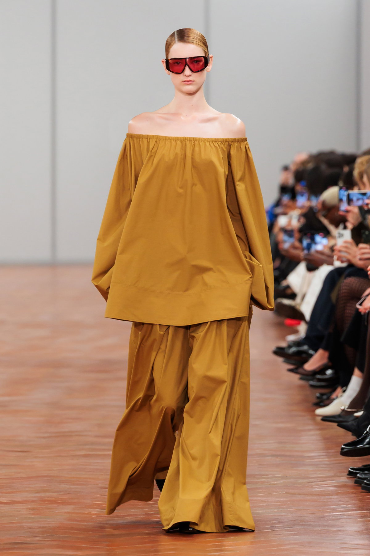 Cos Spring/Summer Kollektion 2024
