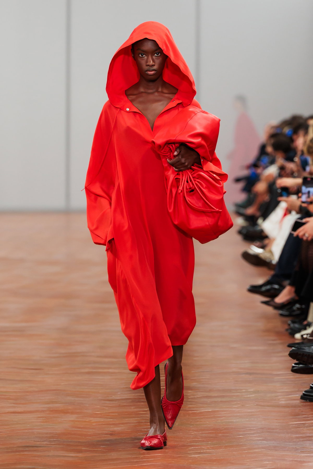 Cos Spring/Summer Kollektion 2024