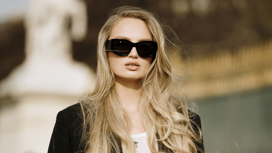 Haare im Sommer pflegen: Diese Produkte pflegen deine Mähne bei Hitze