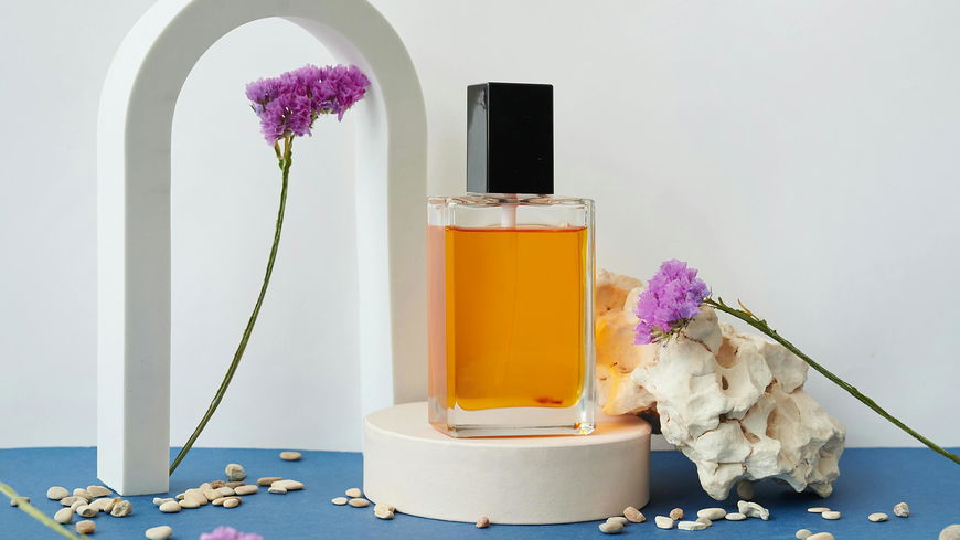 Karamell-Parfums: Die besten Produkte mit der süßen Duftnote