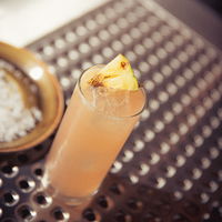 Statt Aperol: Diese 3 Drinks liegen diesen Sommer total im Trend
