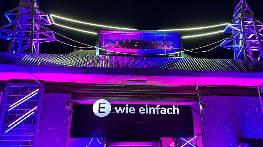 Gewinne 5x2 Regular Full Weekend Visa für das PAROOKAVILLE Festival mit E WIE EINFACH!