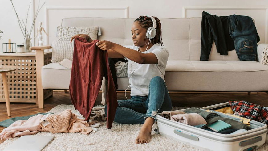 Handgepäck richtig packen: 3 Tricks, mit denen du sofort mehr Platz schaffst