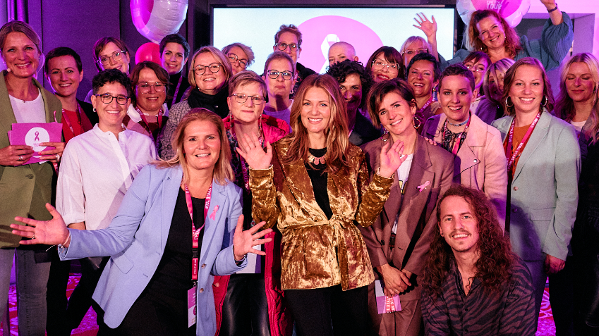 Schöne Momente für Brustkrebs-Patientinnen: Die PINK STYLE TOUR geht in die zweite Runde