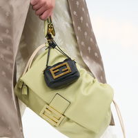 Statt Fendi Baguette: Das wird die neue It-Bag unter den Designertaschen