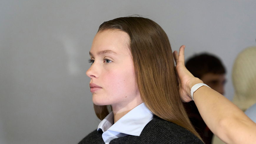 Haarausfall im Herbst: Ursachen, Behandlung und Vorbeugung