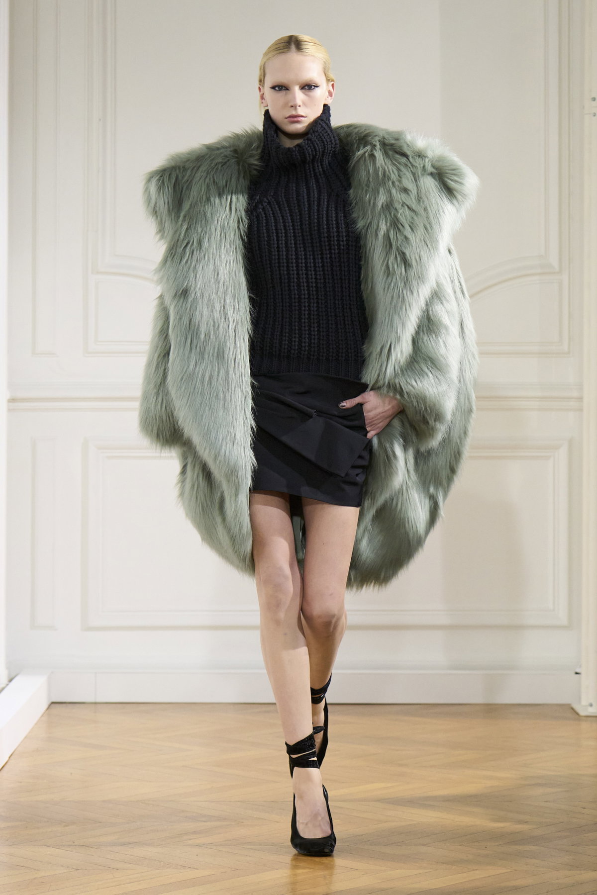 Givenchy Fake Fur Jacke