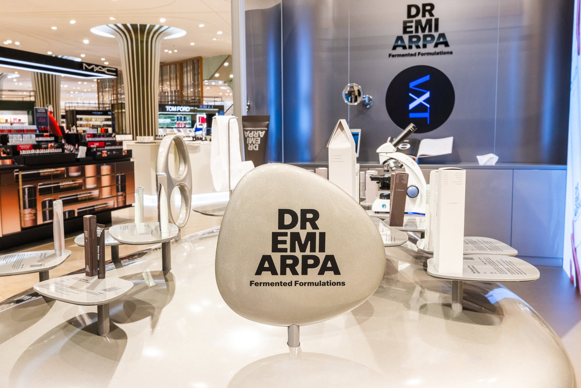 Dr. Emi Arpa Pop up im Breuninger Düsseldorf