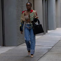 Laut Streetstyle-Trends – Jeans sehen im Herbst 2024 so aus