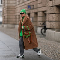 Teddymantel kombinieren: So stylst du den kuscheligen Coat richtig