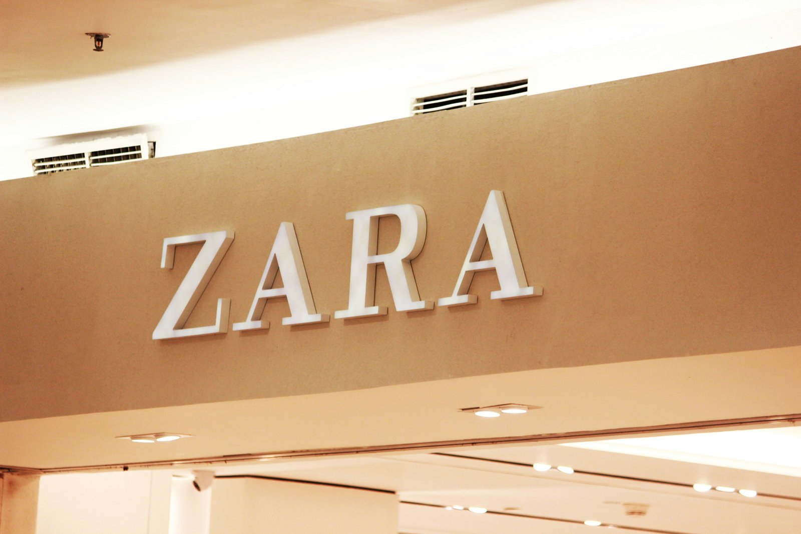 Die 21 schönsten Teile der neuen ZARA-Herbstkollektion 2026