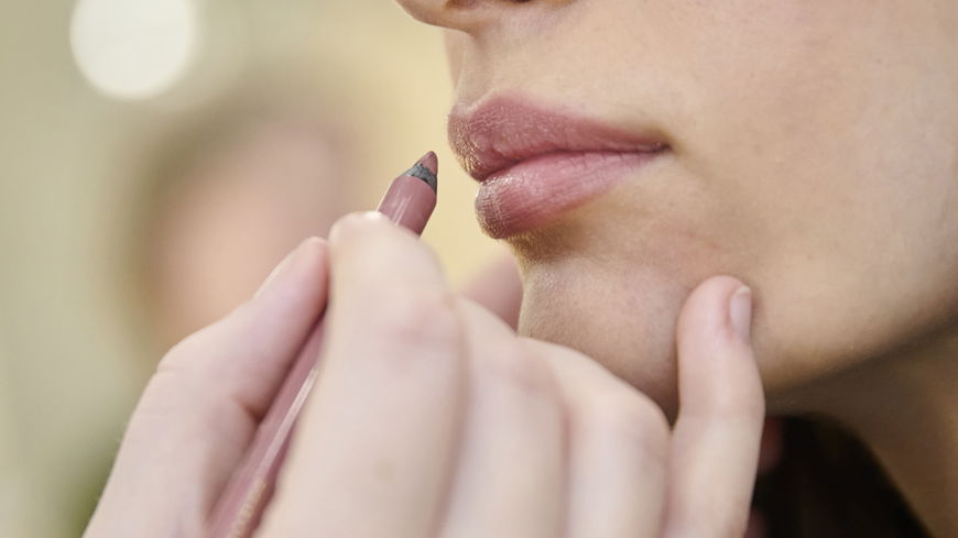 Welcher Lipliner passt zu welchem Lippenstift?