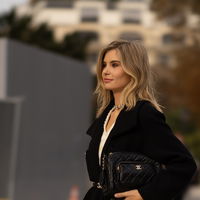 Lowlight Blonde dominiert im Herbst 2025 die Haarfarben-Trends