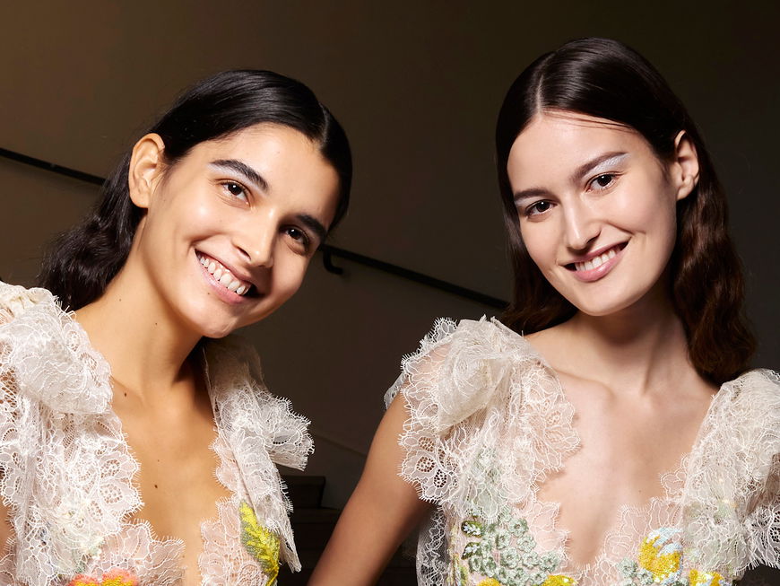 Models mit gesunder Haut