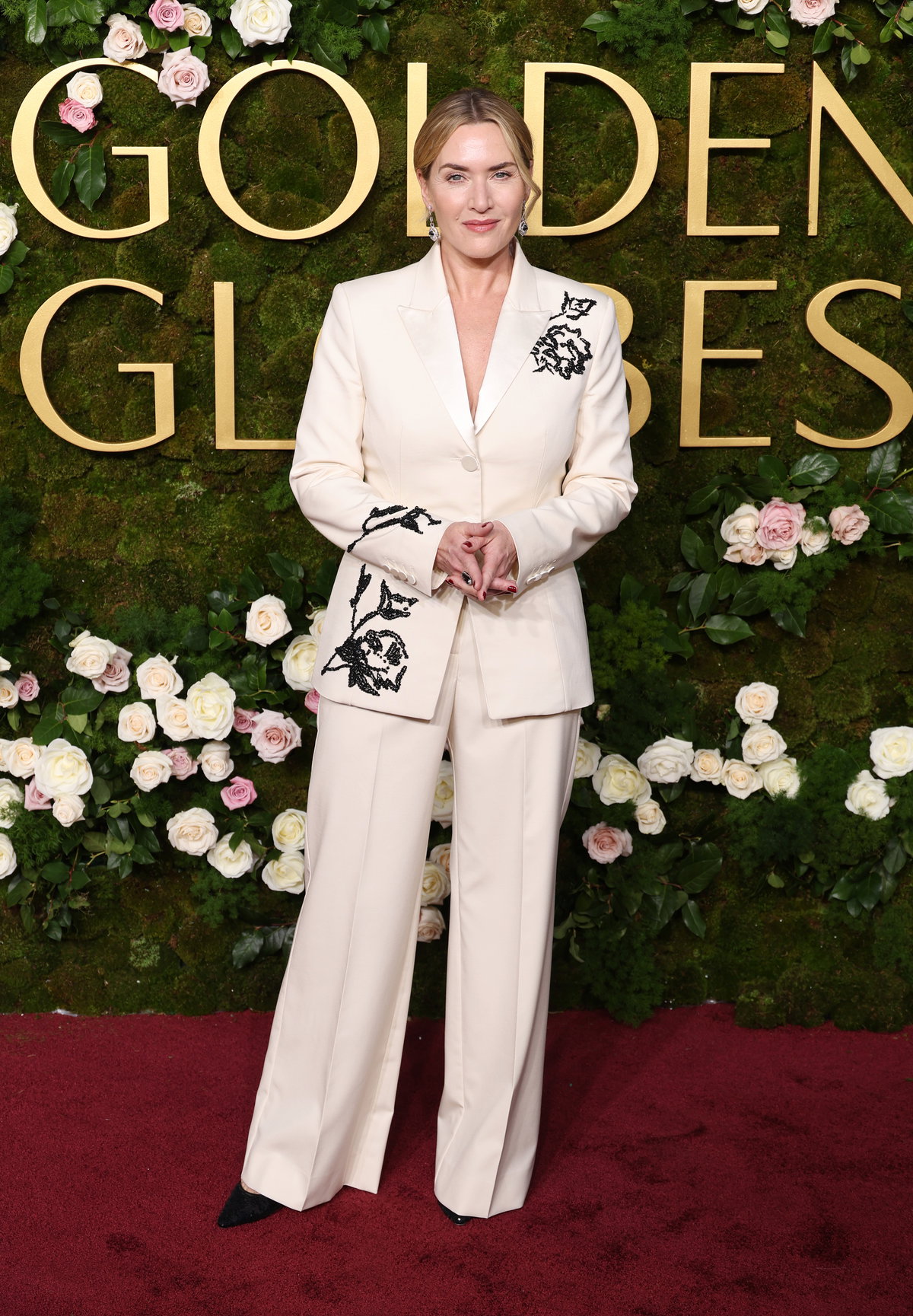 Kate Winslet elegant im Hosenanzug von Erdem.