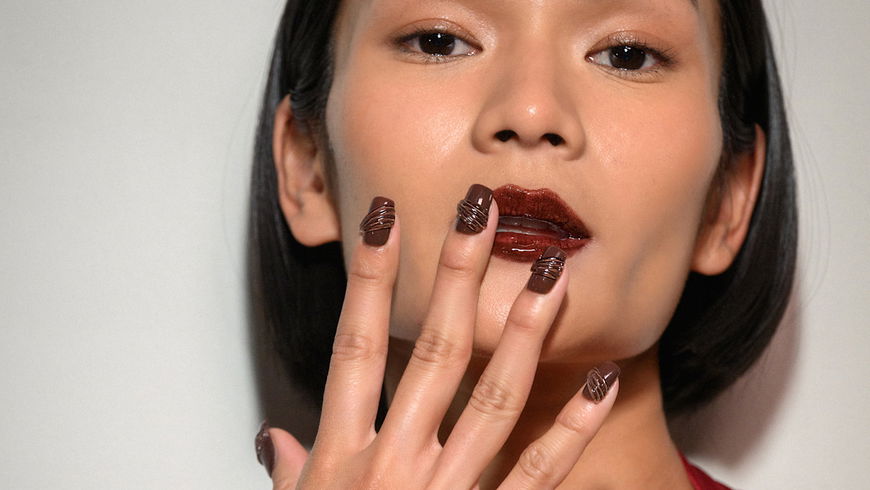 Monochrome 3D-Nails erobern die Nagel-Trends 2025
