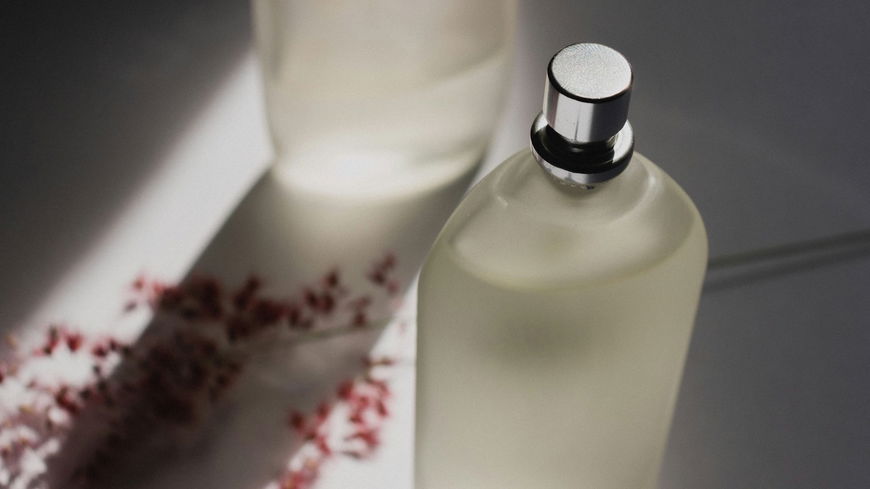 3 Parfums aus den 1990ern, die unwiderstehlich duften