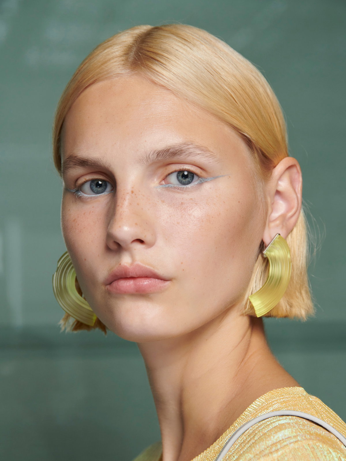 Blunt Bob blond
