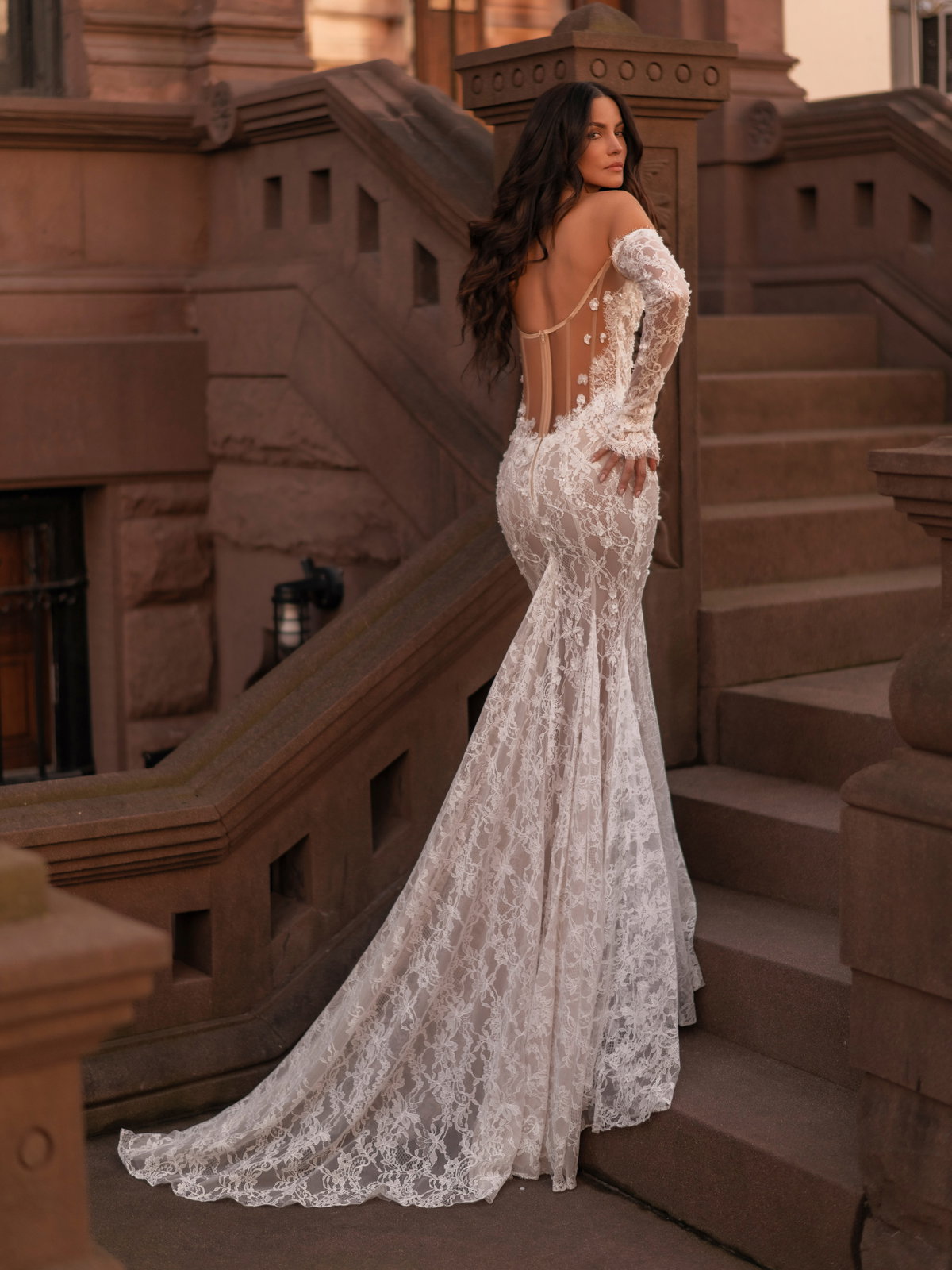 Brautkleid mit Rückenausschnitt
