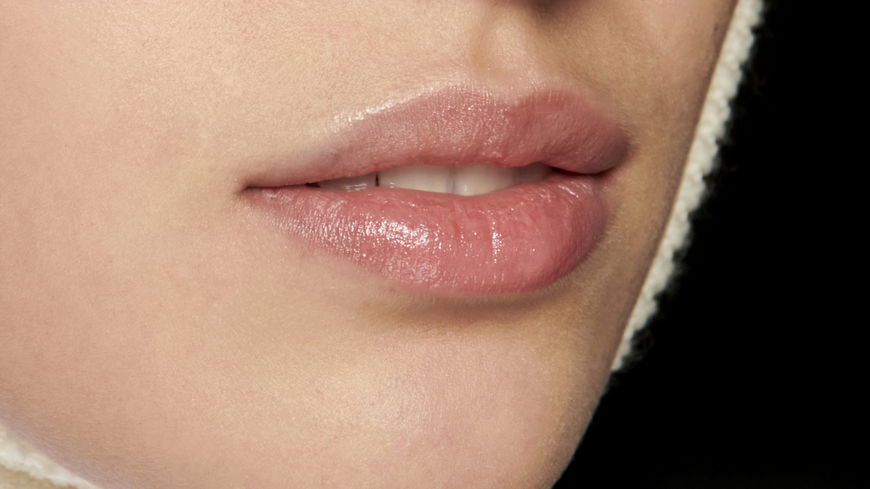 Make-up-Trends 2025: "Glass Lips" schenken dir vollere Lippen
