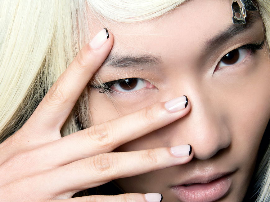 Micro French Nails