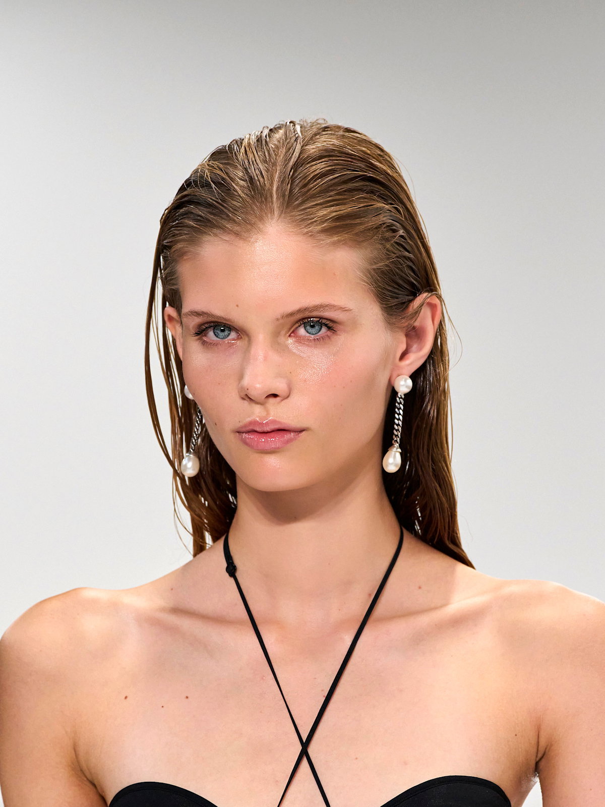 Model wet hair