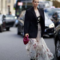 Welche Jacke passt am besten zum Kleid? Wir verraten es dir!