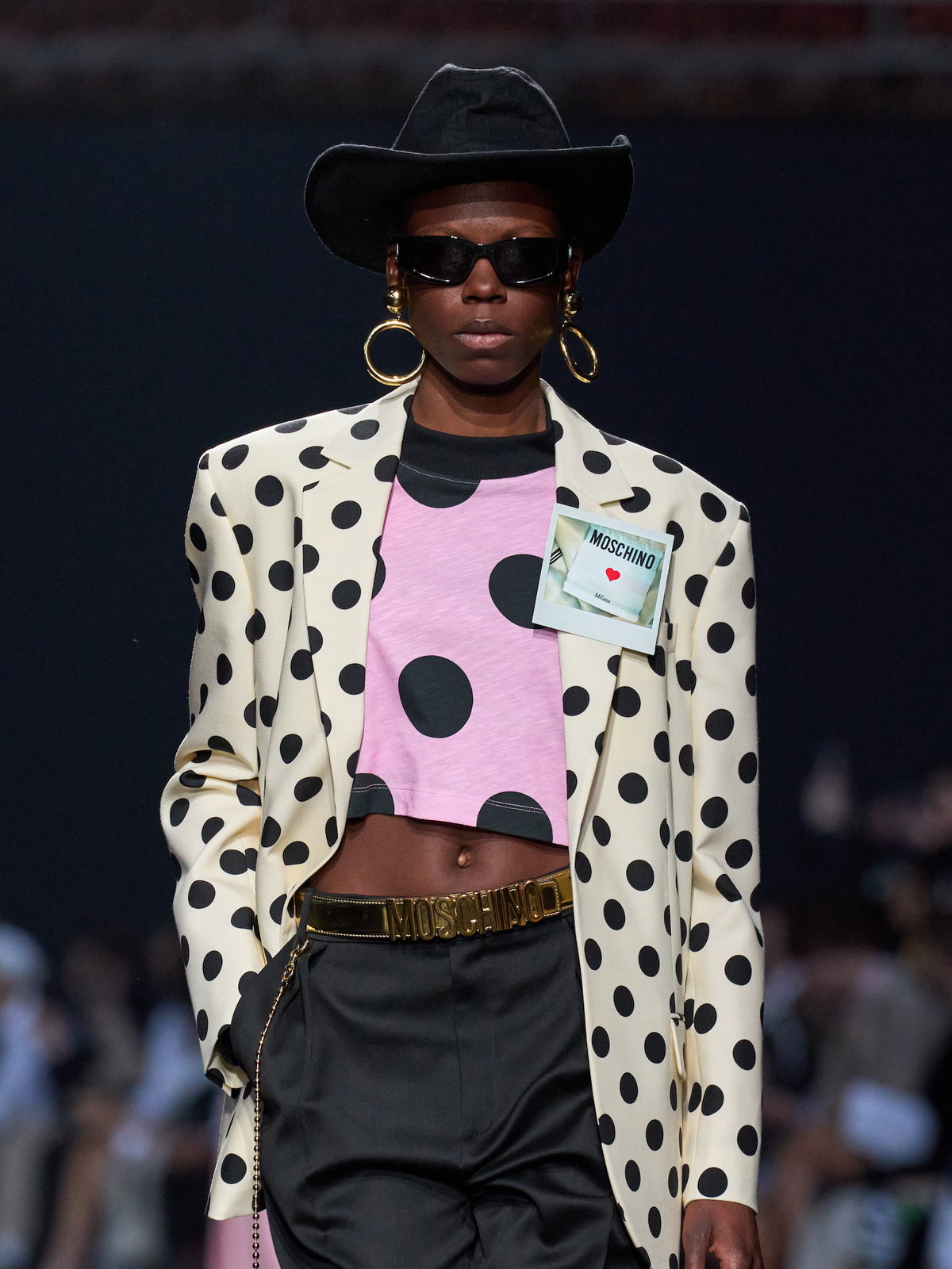 Polka Dots bei Moschino auf der Mailand Fashion Week 2025