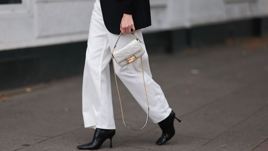 Weiße Jeans kombinieren: Die schönsten Looks zu der hellen Hose