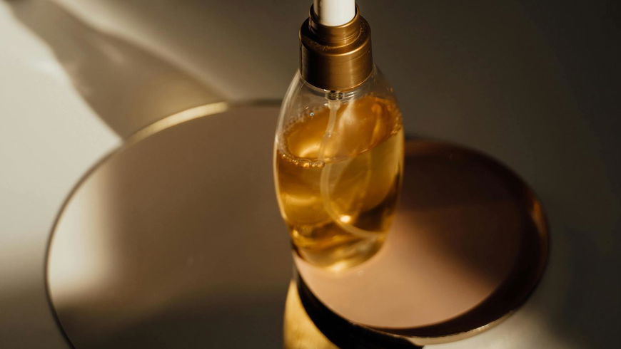 Im Sommer 2025 tragen wir diese Bodysprays, die jedem Parfum Konkurrenz machen