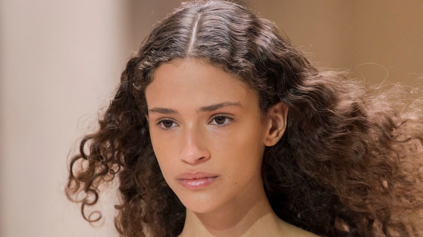 Die besten Haarbürsten für Locken